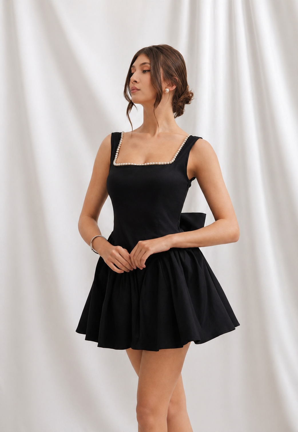Mini Dress Statement Bow Back Elegant Silhouette Effortless Chic Look Autumn Winter Women