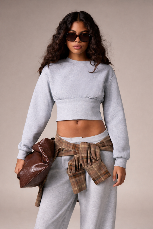 Women’s Cinched Waist Cropped Sweatshirt – Fall Winter Streetwear Essential