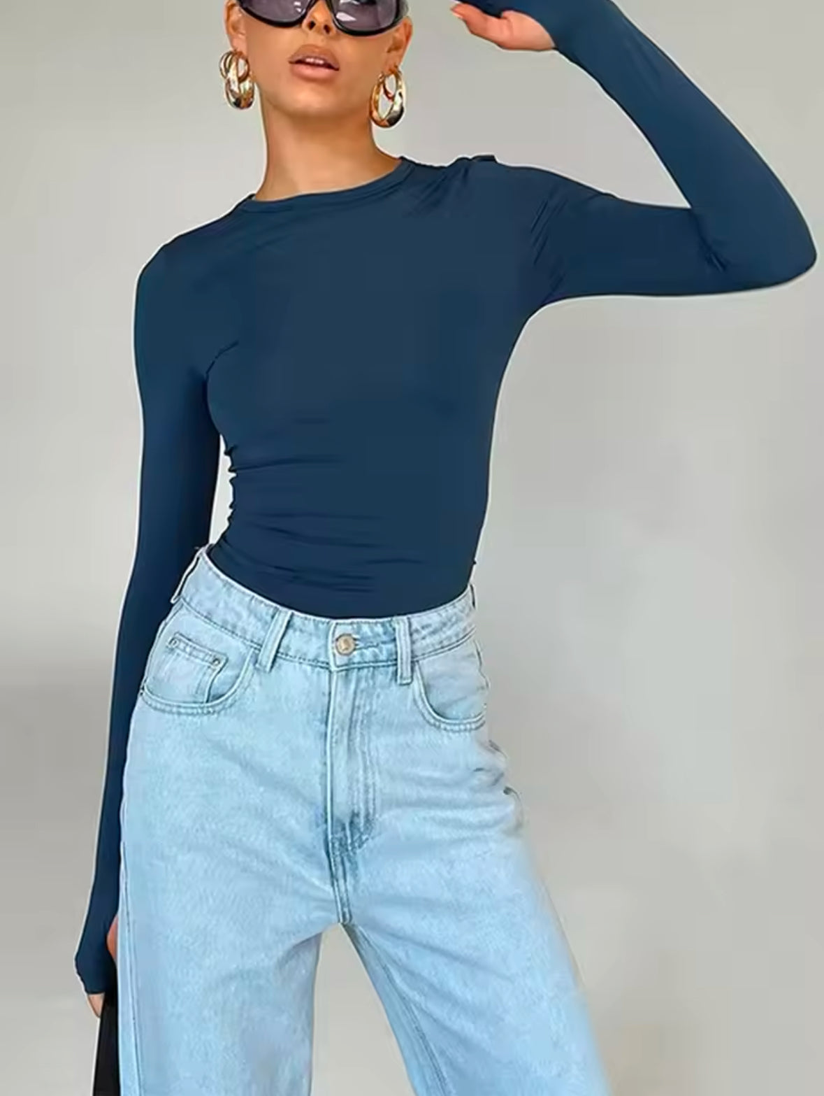 Fashion Women’s Long Sleeve Crew Neck T-shirt – Slim Fit Crop Top with Thumb Holes for Daily Streetwear & Summer Camis
