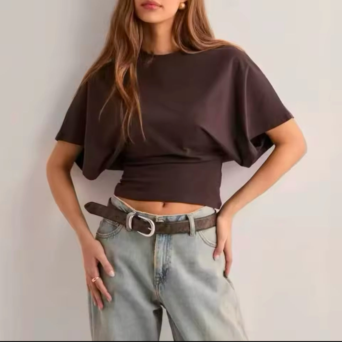 MISSGUIDED Street Fitted Waist Dolman Sleeves Top – Stylish and Comfortable Loose-Fit Look