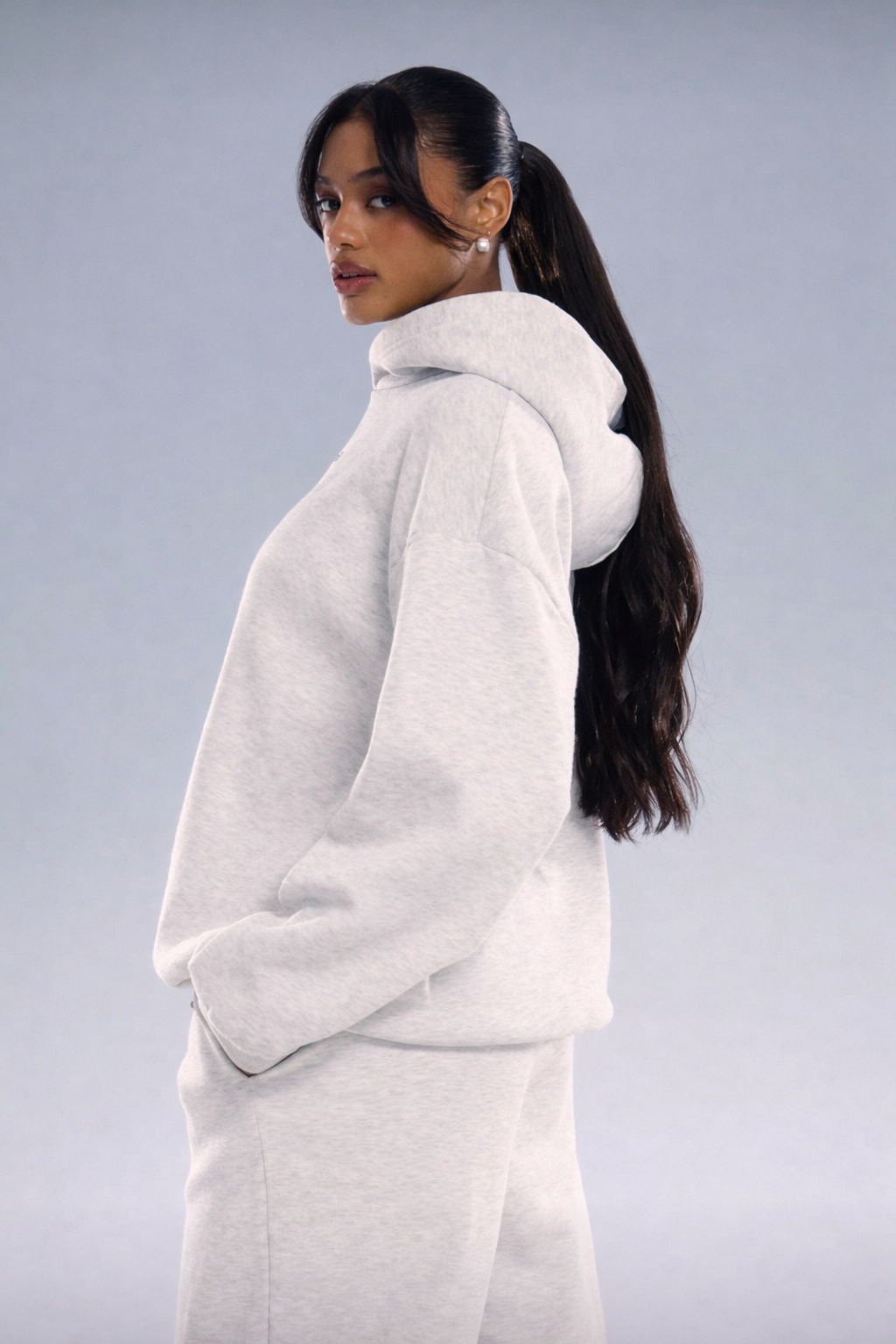 Oversized Logo Hoodie – Embroidered Cozy Autumn Winter Streetwear