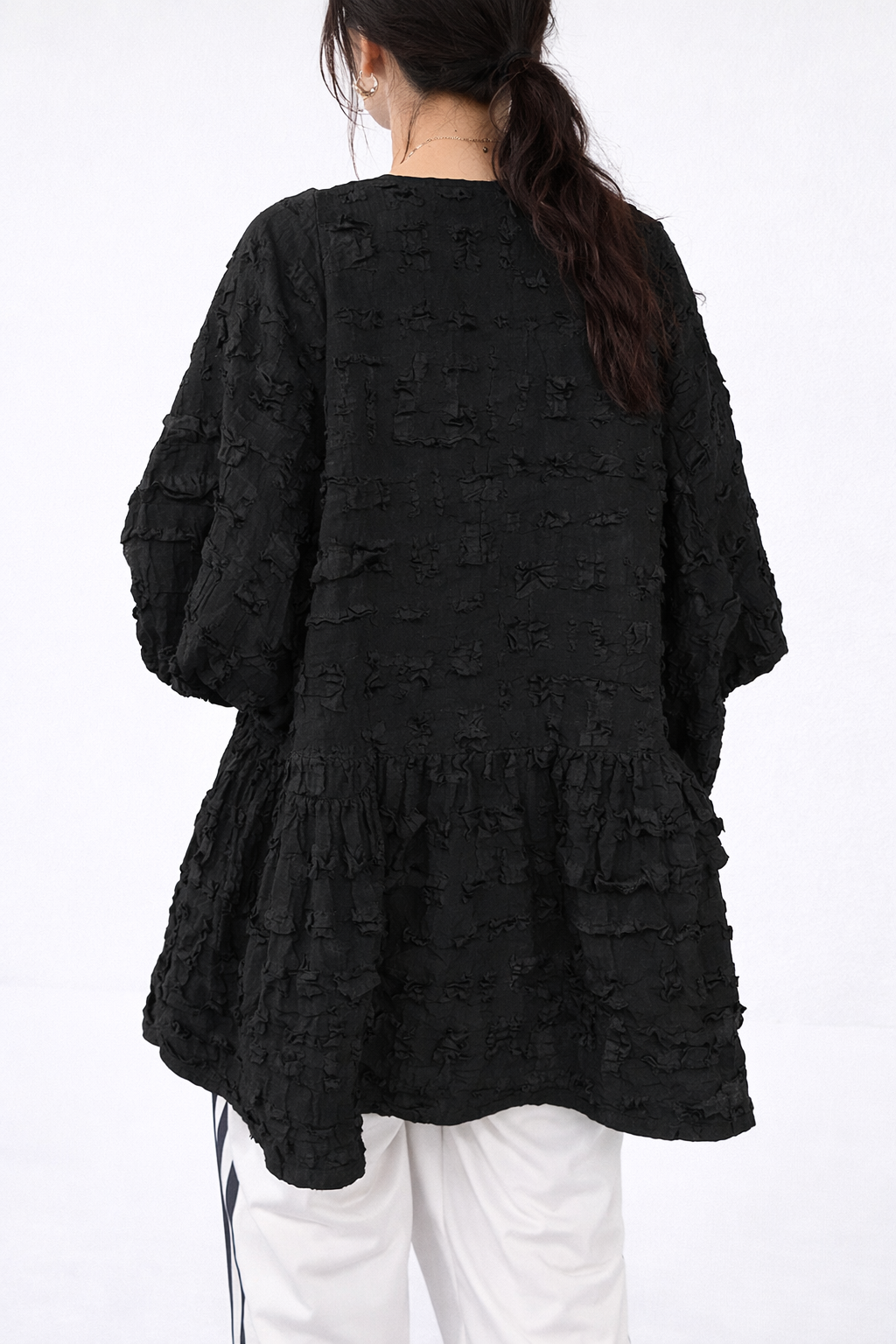 Women’s Textured Ruffle Sweatshirt – Relaxed Autumn Casual Top