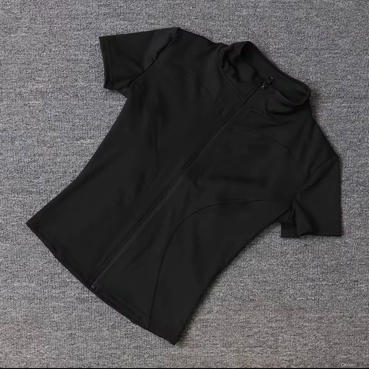Summer Women’s Slim Fit Yoga Top – Quick-Dry, Zipper Front, High Collar & Short Sleeves