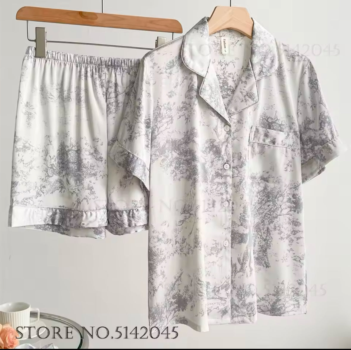 Fashionable Floral Print 2PCS Pajama Set for Women – Comfortable Satin Sleepwear, Spring & Summer Lounge Wear, Loose Fit Trouser Suit for Relaxing at Home