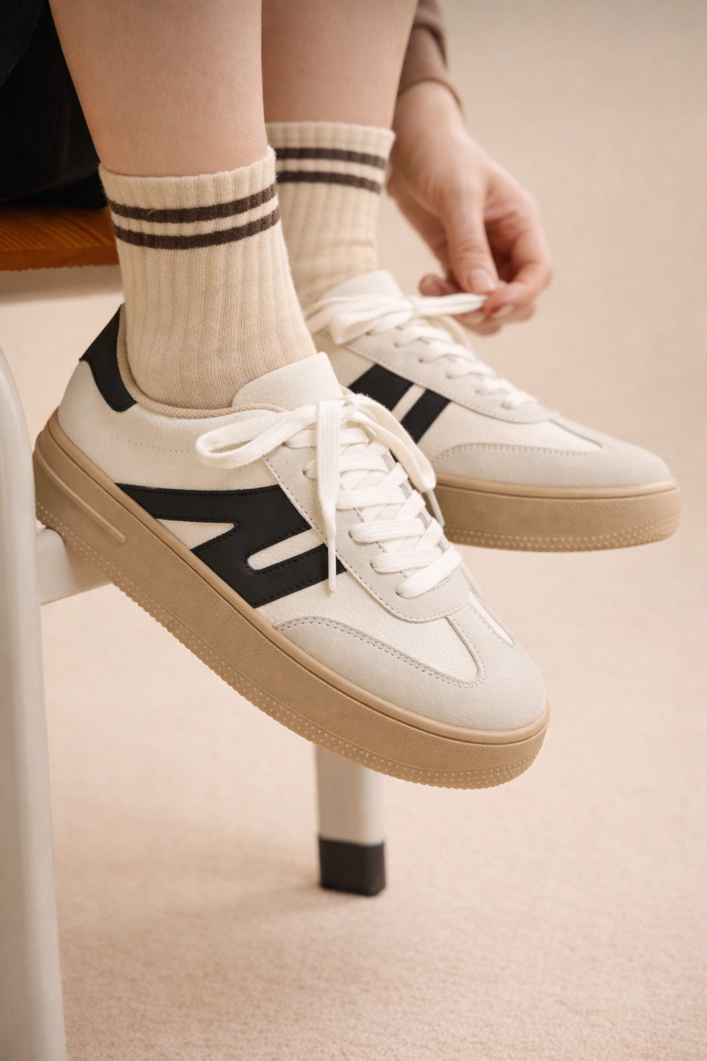 Women’s Leopard Print Chunky Sneakers – Bold Casual Spring Fashion Shoes
