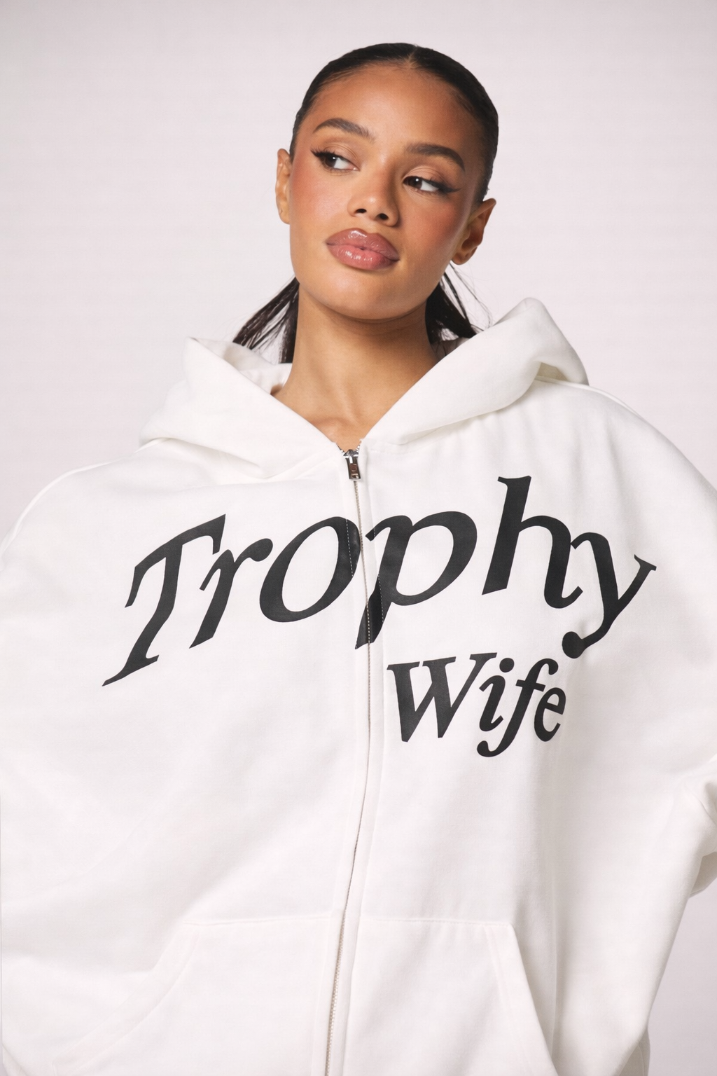 Women’s Zip-Up Hoodie with Front Print – Casual Autumn Streetwear Essential
