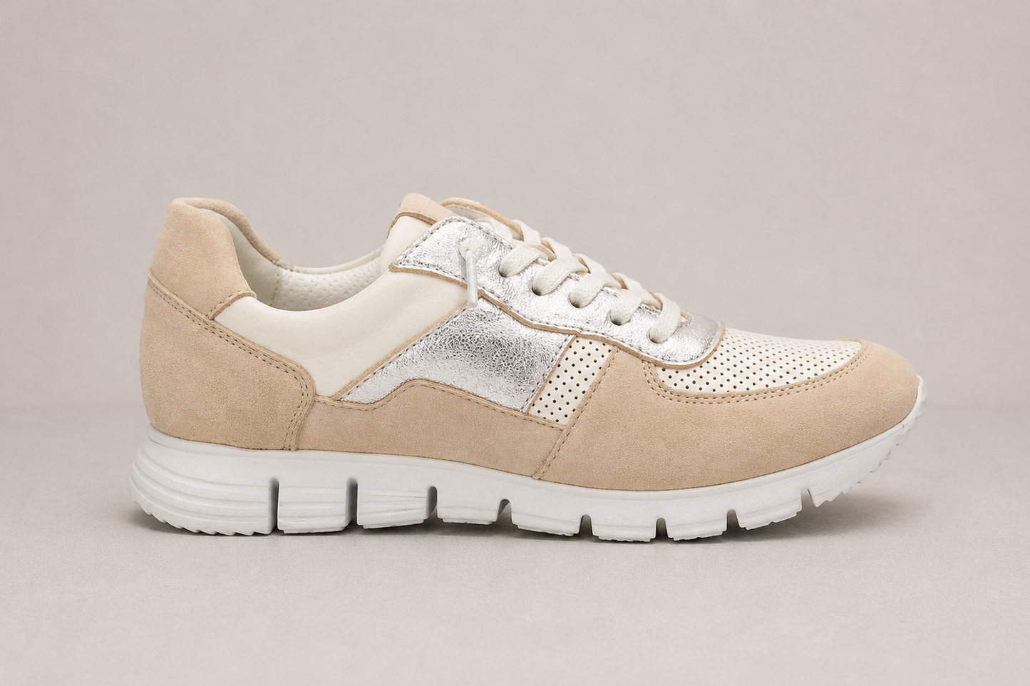 Low Top Sneakers Lightweight Breathable Comfort Effortless Clean Style All Season Unisex - UltraChic