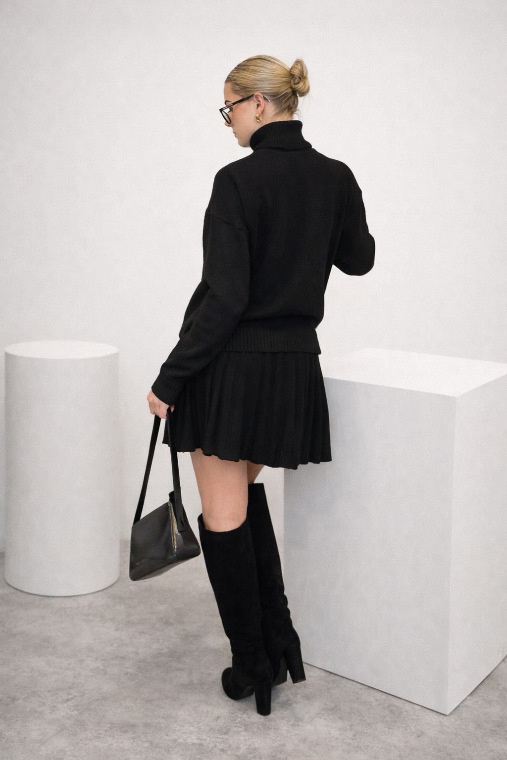 Women’s High Neck Knit Sweater & Mini Skirt Set – Winter Chic Outfit