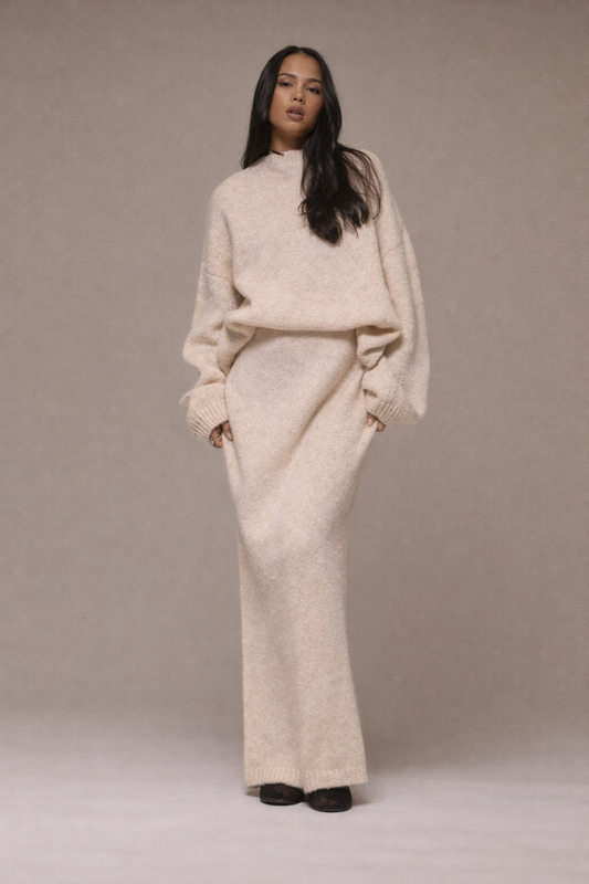 Oversized Knit Jumper & Maxi Skirt Set – Cool Girl Winter Look - UltraChic