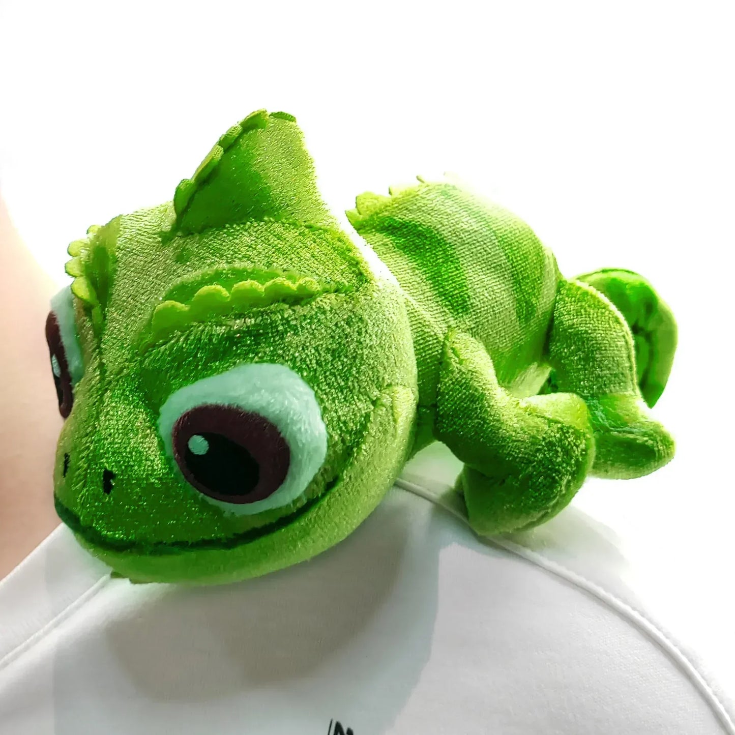 Cartoon Chameleon Plush Toy – Soft Stuffed Animal, Rapunzel Shoulder Buddy, Fun Gift for Girls & Kids
