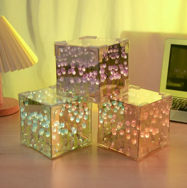 Tulip Flower Cube – Elegant Home Décor, Unique Floral Arrangement for Modern Interiors