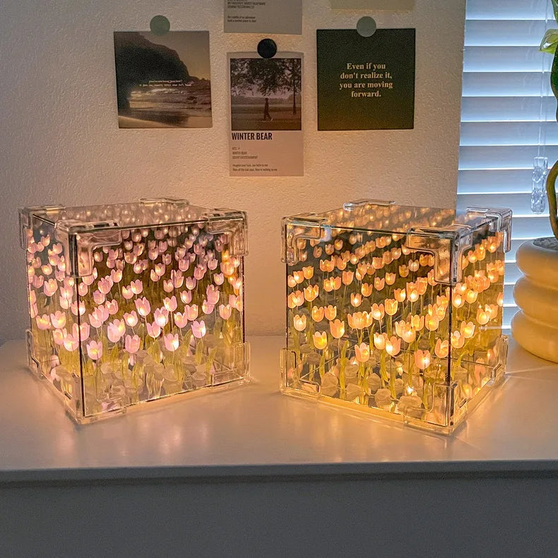Tulip Flower Cube – Elegant Home Décor, Unique Floral Arrangement for Modern Interiors