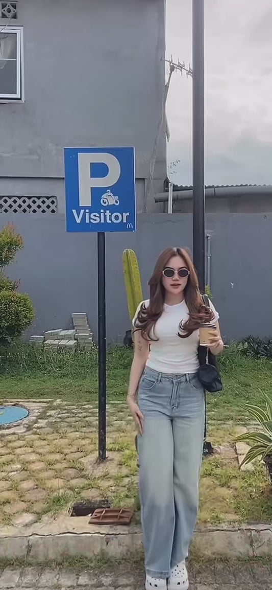 Baggy Wide Leg Jeans High Waist Loose Fit Street Style Effortless Cool Look All Season Women
