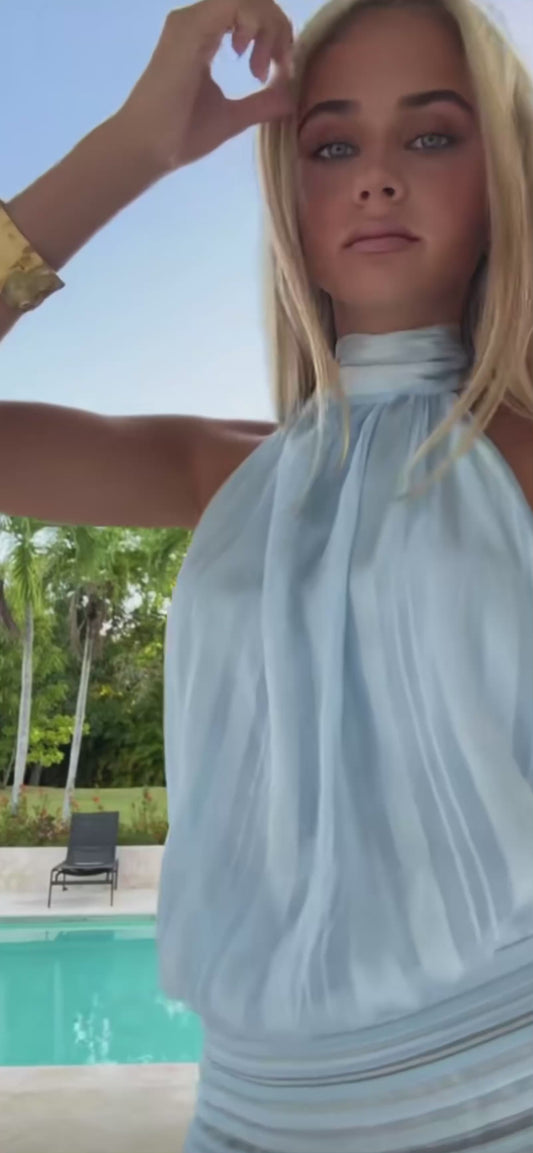 🌸 Summer Halter Mini Dress – Elegant Ruffle Design